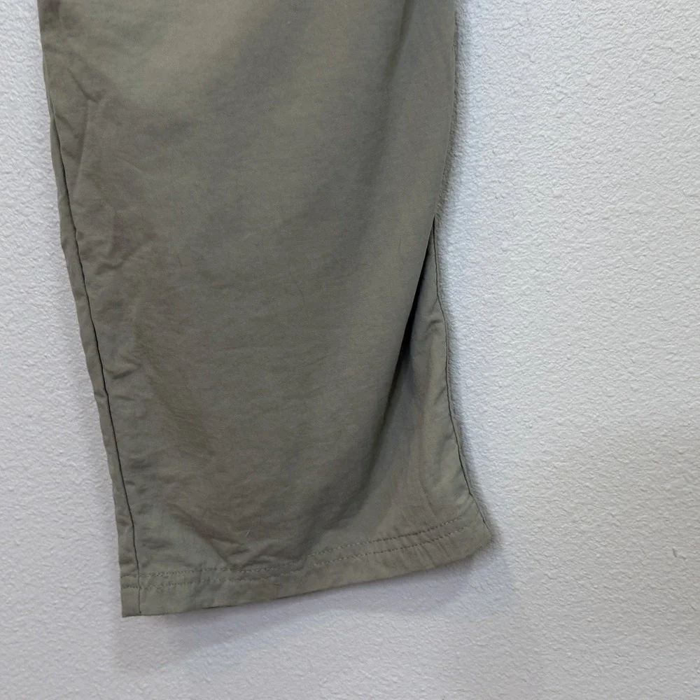 REI Pants Mens Sz 34 x 32 Khaki Chinos Sun Protection Straight Leg Nylon Pockets